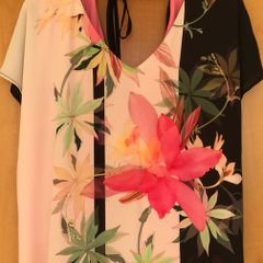 Ladies Black Floral Size 18 Top by Wallis