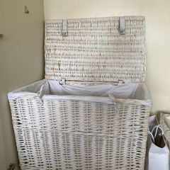 Large White Wicker Stoage Basket