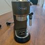 DeLonghi Dedica barista coffee machine Image 3