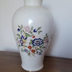 Large Royal Tara Butterfly Flower Vase