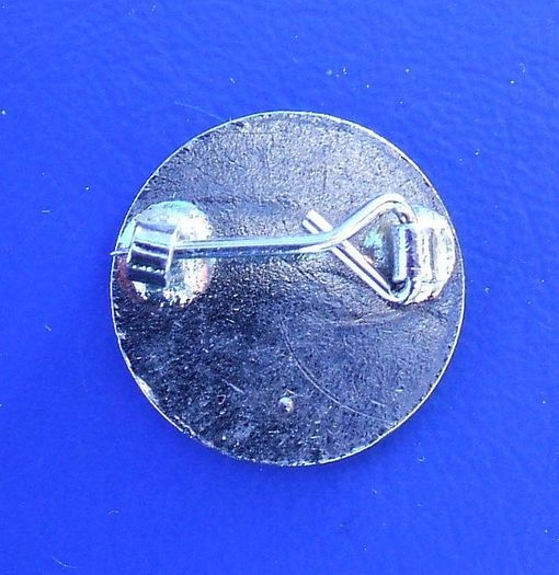 HOBBY'S CLUB - membership enamel badge (c.1970's)