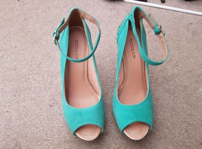 Super High Heels Size 4
