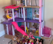 Barbie Dreamhouse including 12 Barbie Dolls