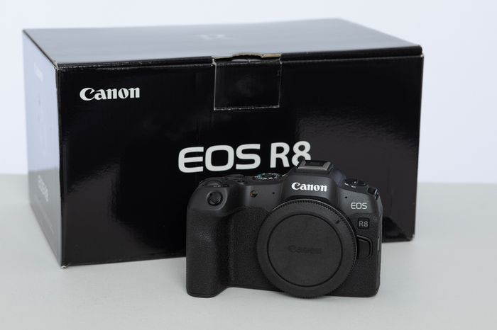 Canon EOS R8 Full Frame Mirrorless Camera