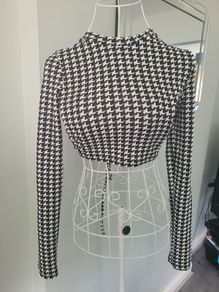 crop top size small