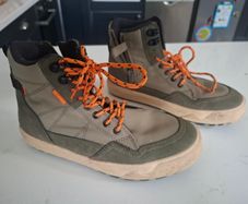 Kids boots