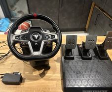 Thrust master T248 Gaming steering wheel + pedals
