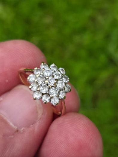 Vintage 9ct Yellow Gold Cluster Ring