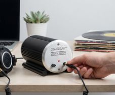 musical fidelity x-can V2 headphone amplifier free viewing