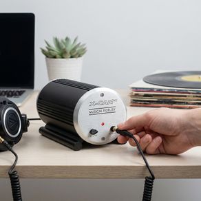 musical fidelity x-can V2 headphone amplifier free viewing