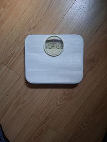 Weighing scales