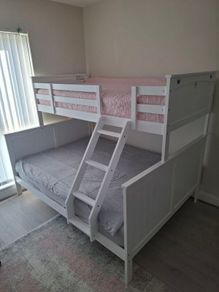 bunk bed