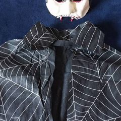 Halloween costume with mask