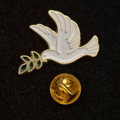 Dove of peace , pin back badge.