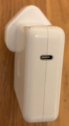 61W USB-C Apple Power Adapter