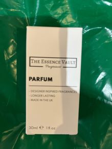 The essence vault (x3bottles) inspired by Creed Aventus