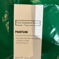 The essence vault (x3bottles) inspired by Creed Aventus