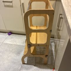 kitchen helper