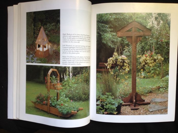 B00K_Traditional Garden Woodwork