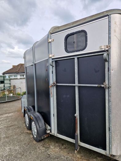 Ifor Williams 505 trailer