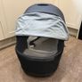 cybex priam carry cot Image 7
