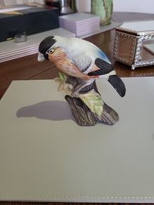 Bird figurine
