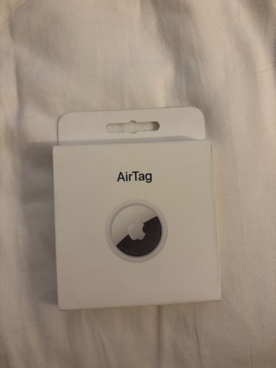 Apple AirTag Sealed New