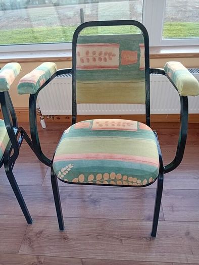 2 Matching Chairs