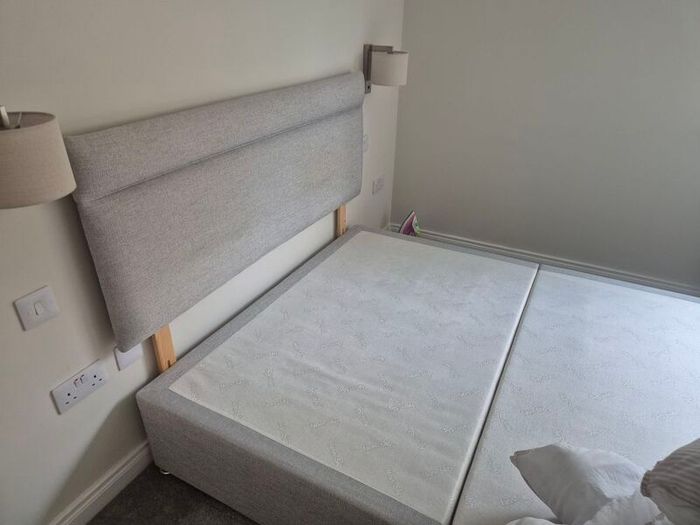 Head Board and Base