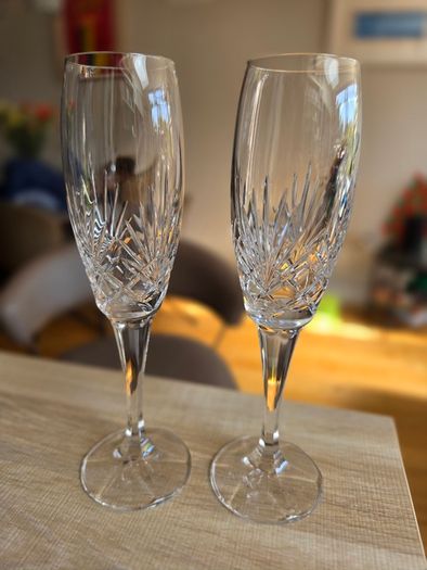 2 Cavan Crystal Champagne Flutes
