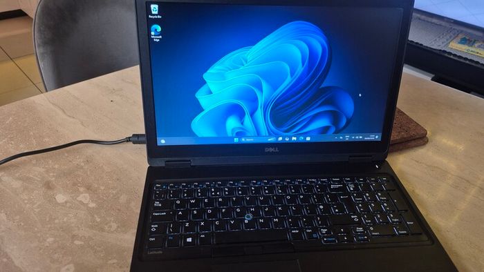 Dell Latitude 5580 I5