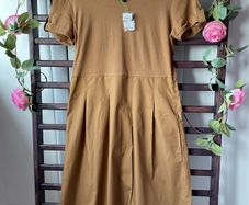 dress Bnwt tan short sleeve dress with pockets size small united colors of Benetton