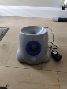 Dog ball launcher