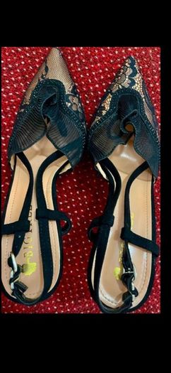 Woman's Heels Size UK5 - Brand New