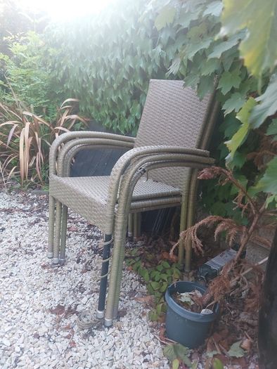 garden chairs