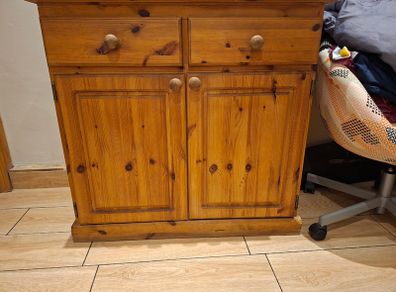 Pine sideboard with two drawers and two doors
