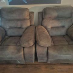 Recliner Armchairs Pair