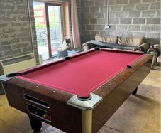 7ft pool table excellent condition