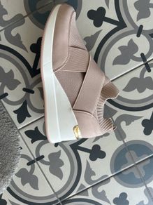 ladies footwear