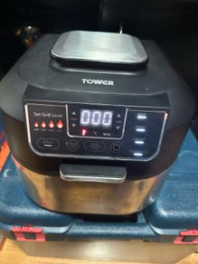 Tower Vortx 5 in 1 Air Fryer and Grill with Crisper