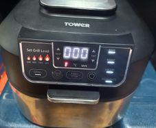 Tower Vortx 5 in 1 Air Fryer and Grill with Crisper