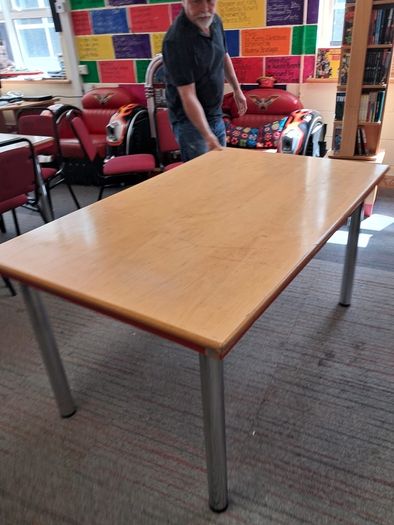 Art tables