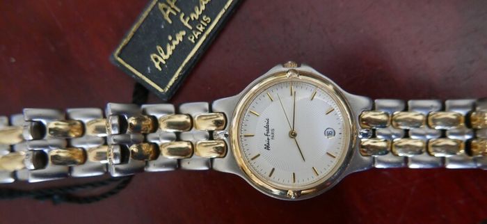 Alain Frederic Paris  Watch (fresh battery)