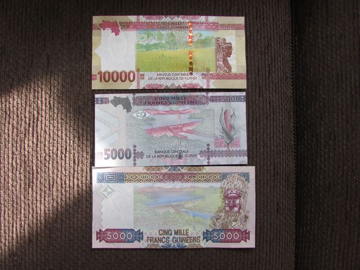 Guinea,West Africa.Lot of three Uncirculated Banknotes.