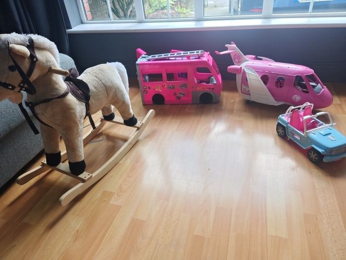 toys