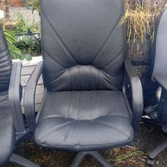 leather office chairs