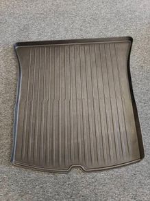 Tesla Model Y rubber boot mat