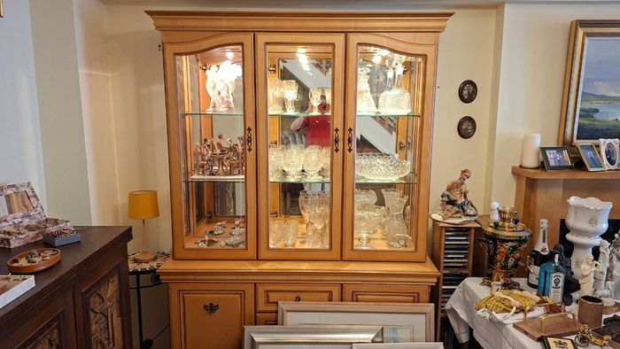Display cabinet