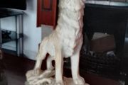 Statue Wolf