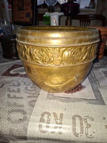 Beautiful Old Brass Planter Pot Featuring an Embossed Floral Design, Postage Available,